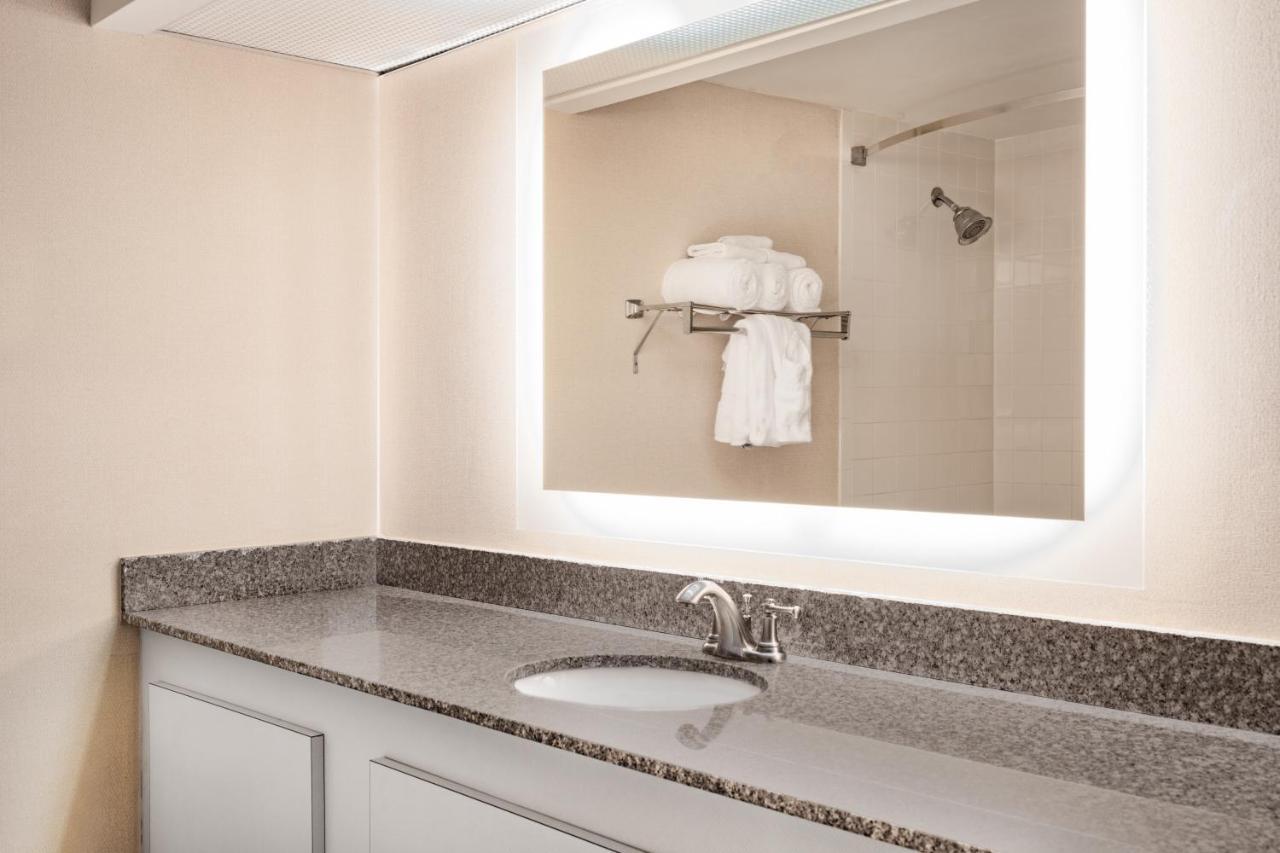 Howard Johnson By Wyndham Lima Exterior foto