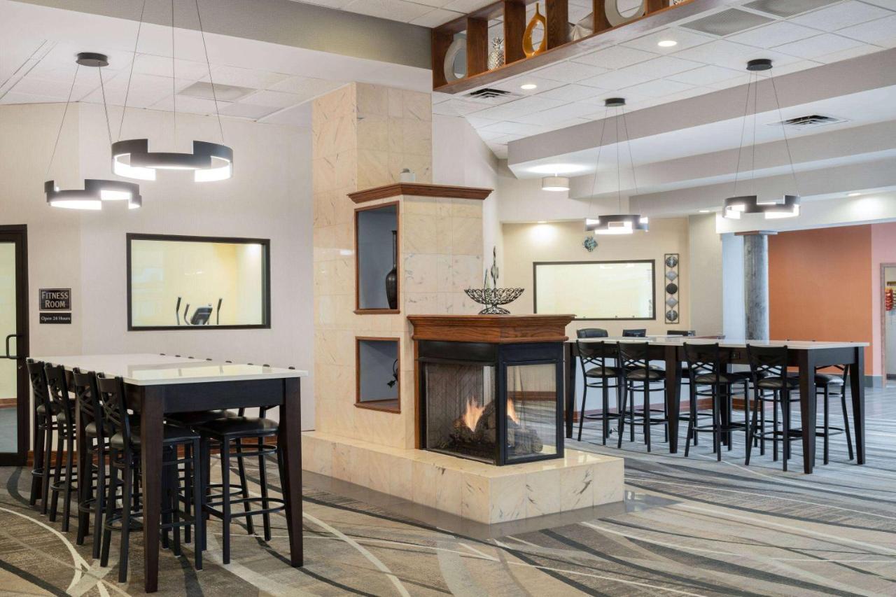 Howard Johnson By Wyndham Lima Exterior foto